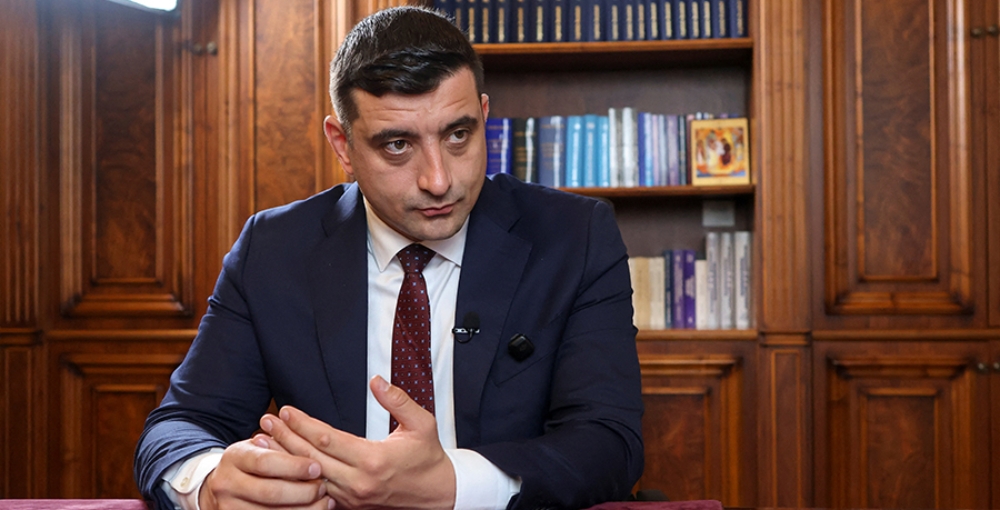 Оппозиционер Джеордже Симион лидирует в первом туре президентских выборов в Румынии
