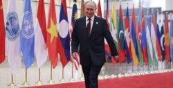 Путин и Фицо продолжили обсуждение чувствительных вопросов тет-а-тет