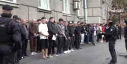 Рейд в Петербурге и области: задержаны десятки нелегальных мигрантов