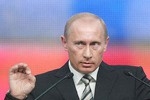 Путин встретился со сторонниками и упомянул Навального